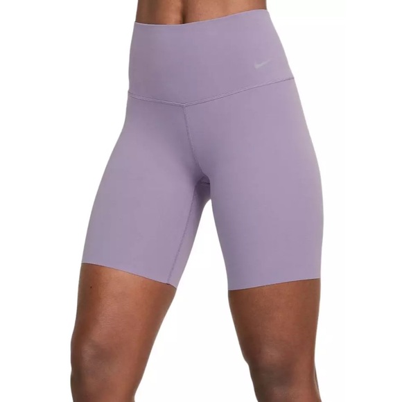 NWT Nike Women's Bike Shorts - Picture 2 of 5